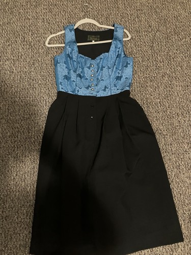 Traditional Austrian Vintage dirndl size 38 on label READ