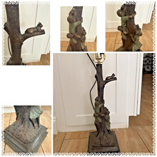 Lámpara de Colección Niños Subiendo un Tronco de Árbol para Llegar a un Gato Encaramado Bronce/Resina