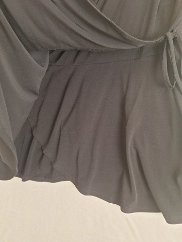 Torrid Womens 2 Black Studio Knit Surplice Wrap Top Long Sleeve 2X Stretch Tie - Picture 5 of 11