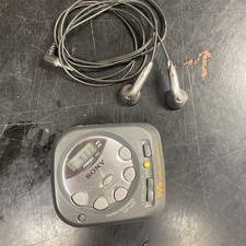 Sony Walkman SRF-M35 AM/FM Radio Vintage W/ Belt Clip Earbuds