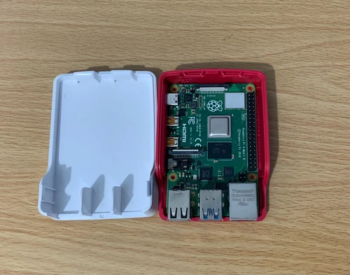 Raspberry Pi 4  Model B  Bundle with 16GB SD Card
