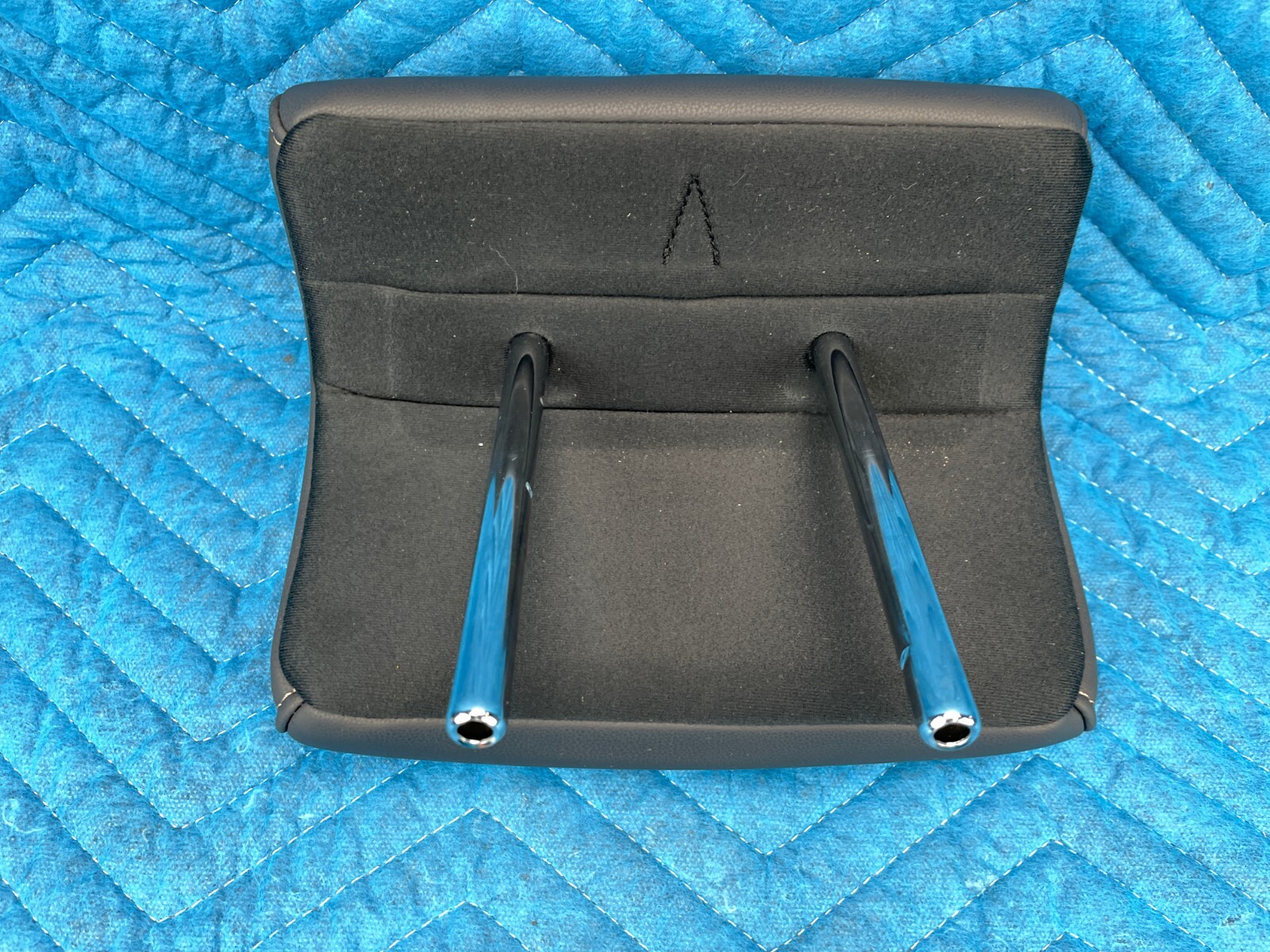 Lexus GX460 2nd Row Seat Center Headrest BlackLC20 20142018 OEM eBay