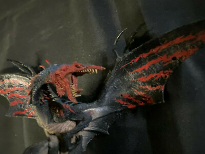SCAVENGER DRAGON CLAN SERIES 6 2007 DESTROYED BUILDING STAND LOOSE