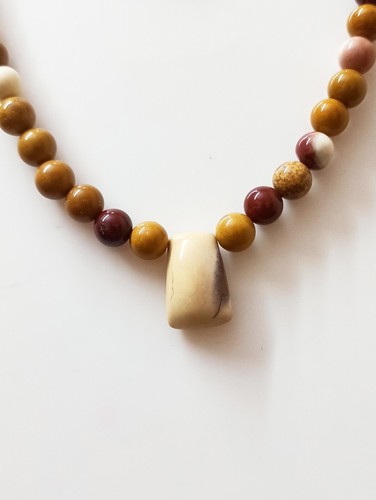 Mookaite Natural Beads Necklace Mala Handmade 8mm Beads Gemstone Semi Precious - Picture 2 of 3