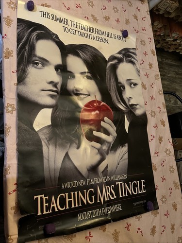 ROLLED 1999 TEACHING MRS. TINGLE ADVANCE MOVIE POSTER KATIE HOLMES (27 x 40)