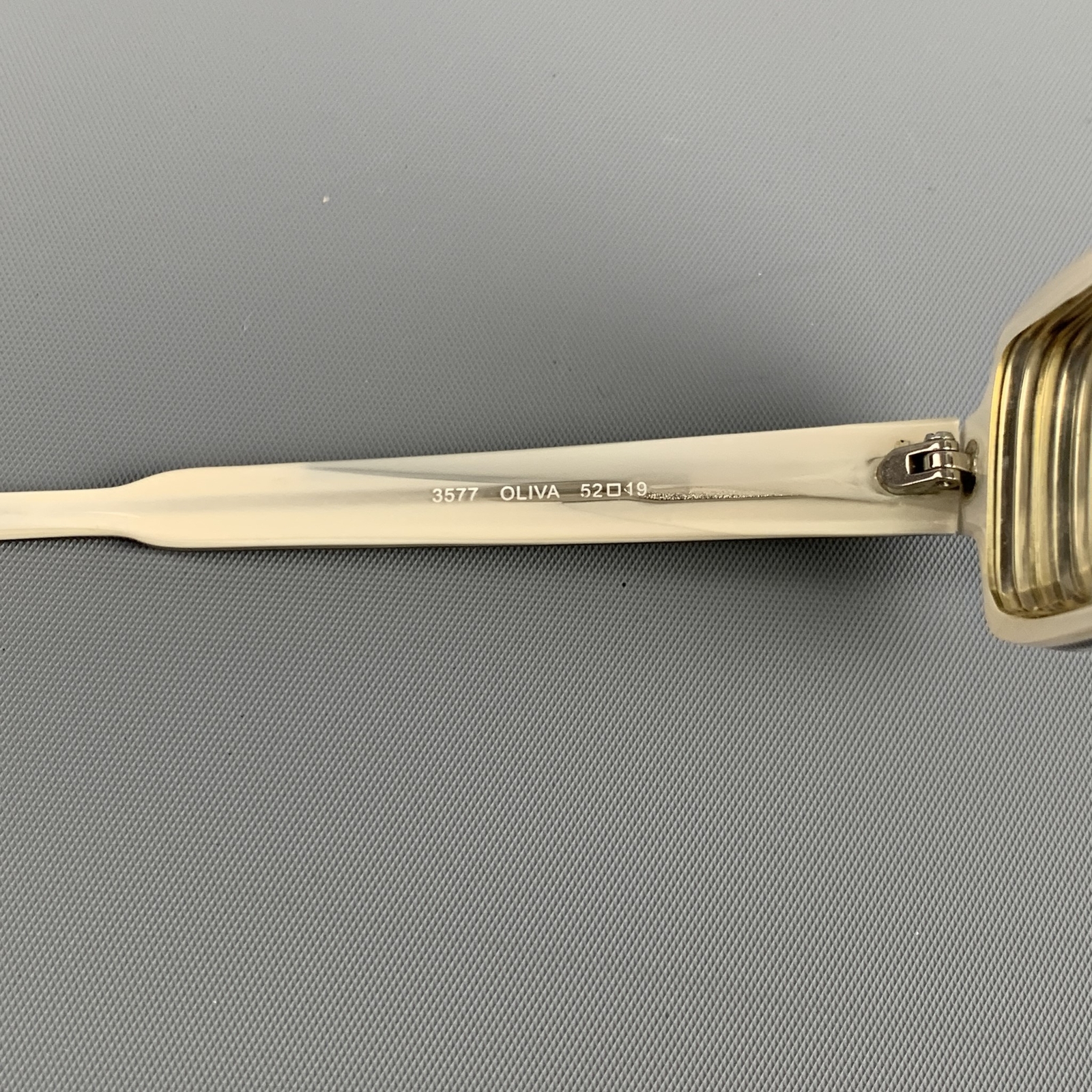 BEVEL Gray Rectangle Oliva Frames - image 6