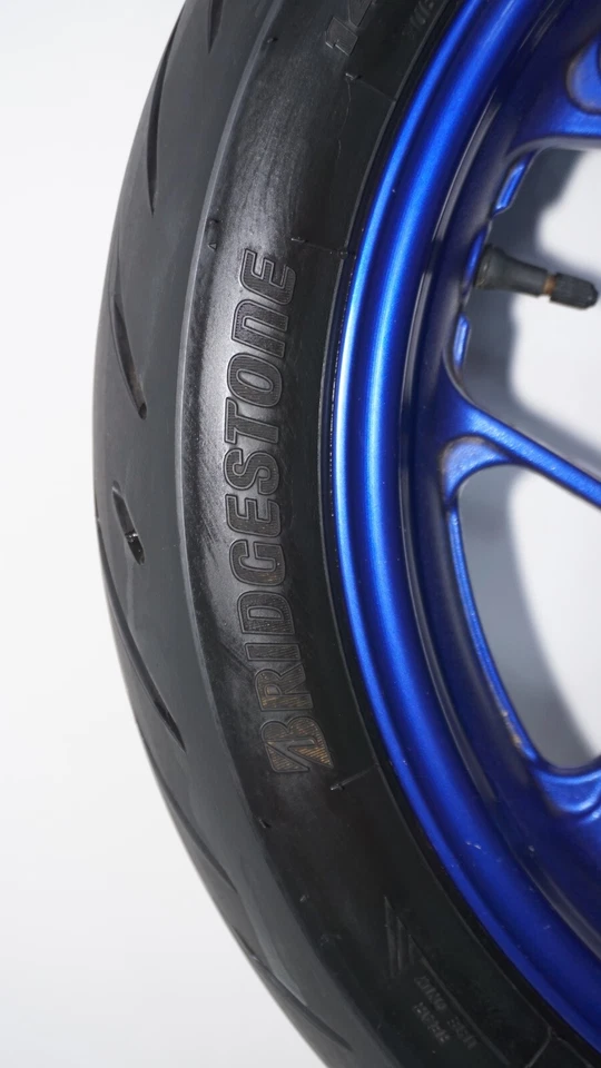 Llanta trasera Yamaha R3 2021 15-23 rotor recto + neumático 308037 OEM Foto 4 de 4