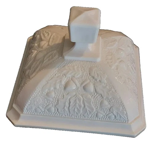 Jeanette Shell Pink Acorn And Leaves Candy  Dish Cover Only