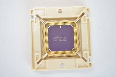 Analog Devices AD1341KZ 16-Bit Parallel Word Access Analog/Digital Converter