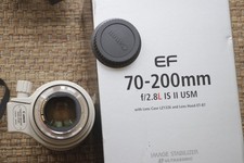Canon EF 70-200mm F/2.8 L IS II USM telephoto Lens - Excellent Condition