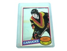 1980 OPC O-Pee-Chee Hockey Card #208 Stan Smyl Rookie Ungraded with Top Loader. rookie card picture