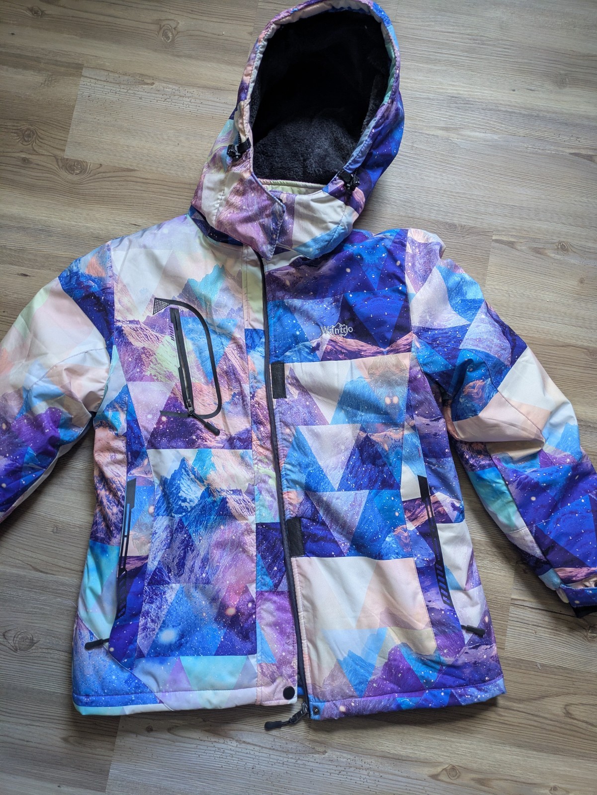 Multicolor Winter Jacket Size  Medium - image 1