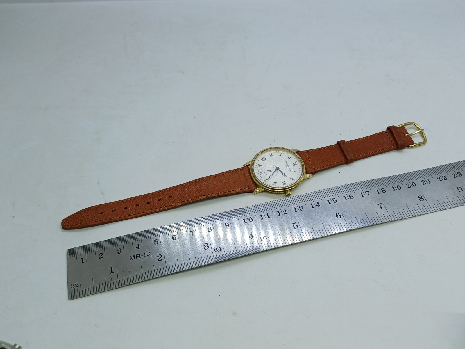 FREDREIQUE CONSTANT CLASSICS WATCH MENS QUARTZ FC-235X3S5/3S6 SAPHIRE 34MM SWISS