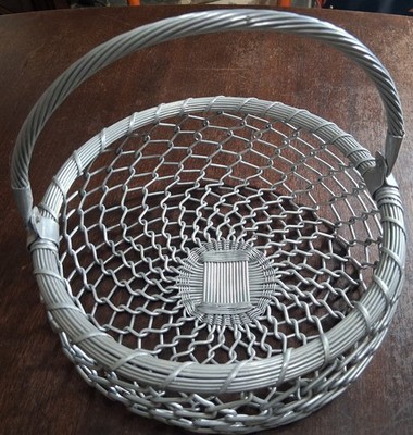 Silver Coated Brass Round Basket Chainlink Pattern w/ Hinged Handle 10.5 x 9.25