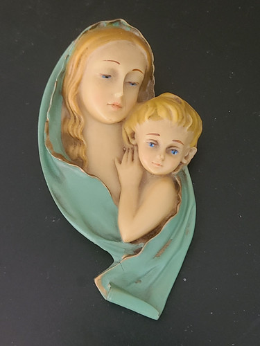 Virgin Mary Madonna Wall Hanging Plaque RESIN Italy Religious Catholic Decor