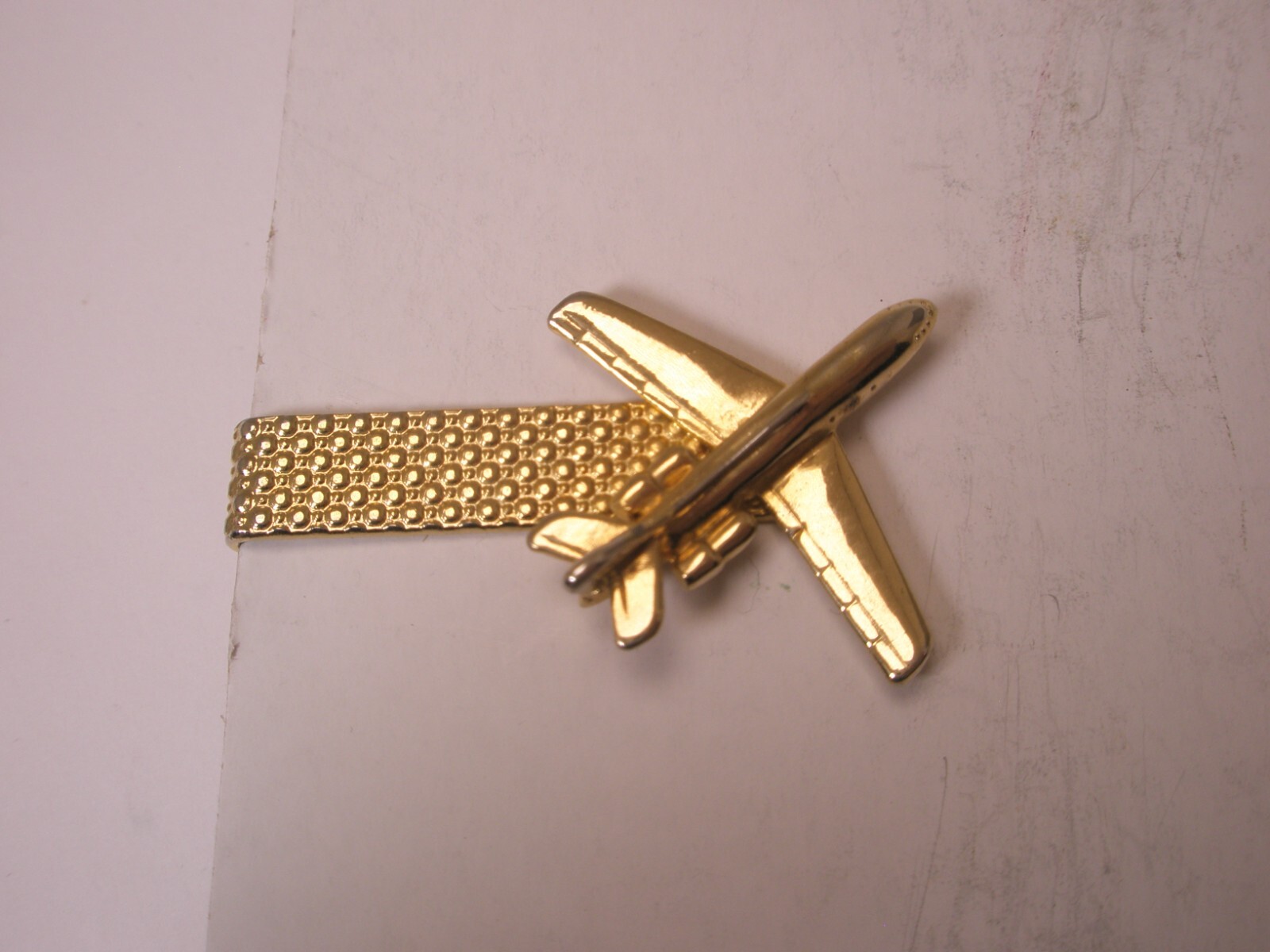 Vintage Boeing 717 McDonnell Douglas MD-95 jet airplane tie bar clip