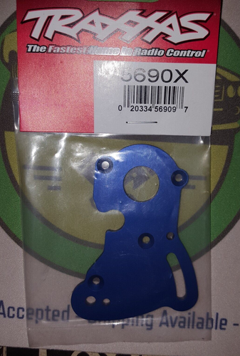 Traxxas Summit 5634 Light Bar, 5690x Motor Plate & 3960 Spur Gear - Picture 4 of 6