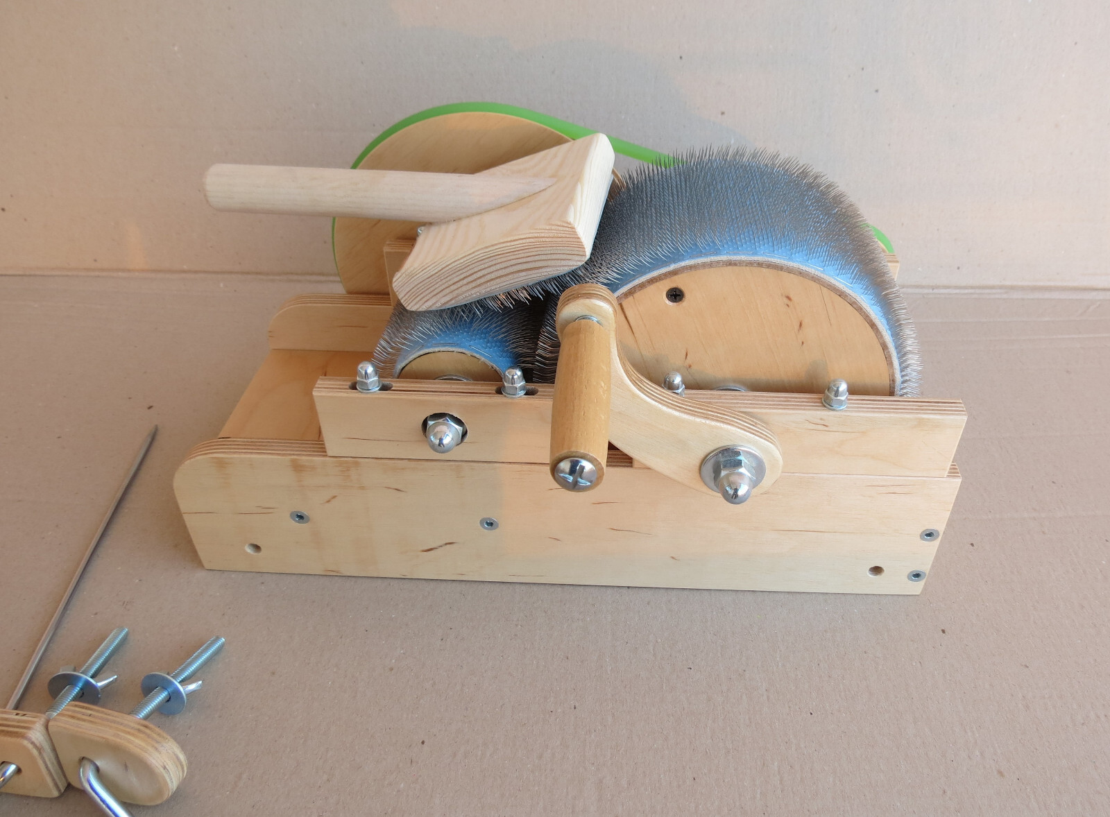 Wooden Mini Drum Carder for wool Fiber Combing Cardings Blending Board