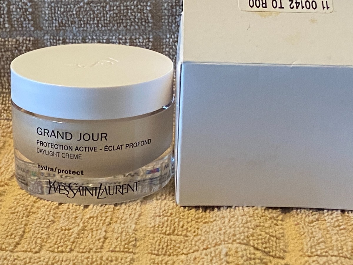 Ysl Souffle D Eclat Ysl Loose Face Powder Souffle D'Eclat Powder