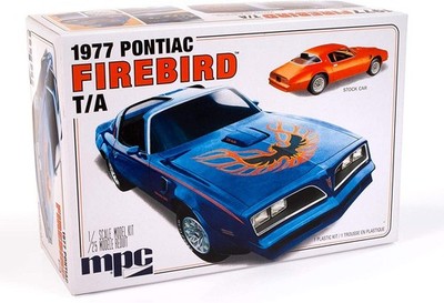 MPC 916 '77 Pontiac Firebird 1:25 New