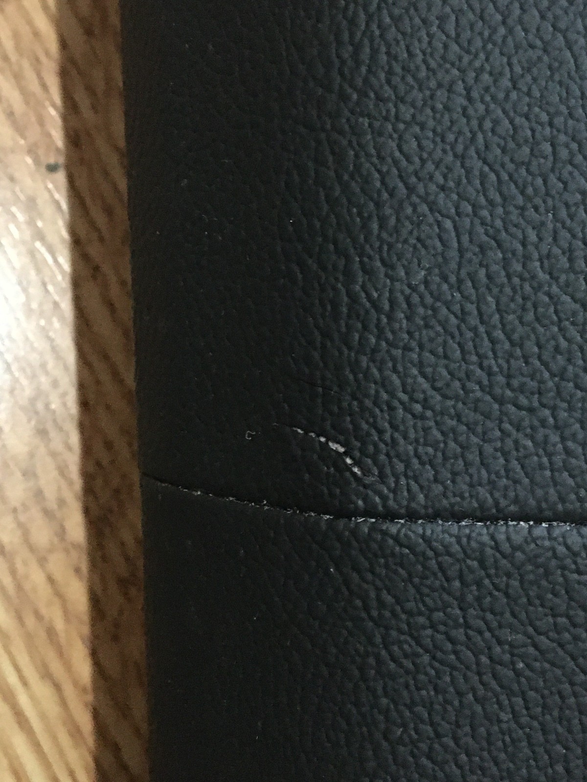 ✝️MASERATI GHIBLI LEFT FRONT LOWER DASH PAD TRIM BLACK 6700184630