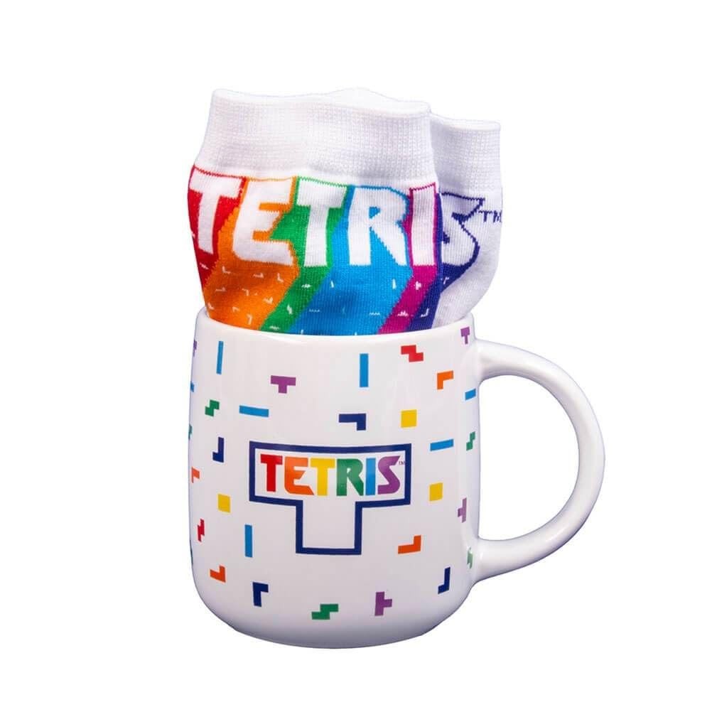 Подарочный ретро-игровой набор Fizz Creations Tetris Mug - Sock Set. Включает в себя емкость 450 мл