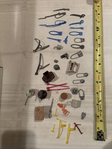 LOT Vintage Western Marx Fort Apache Tim Mee Toys Play Set Plastic Accessories