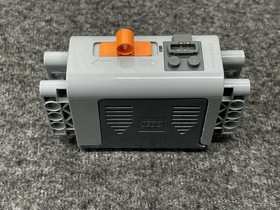 LEGO Power Functions 9V AA Battery Box 8881
