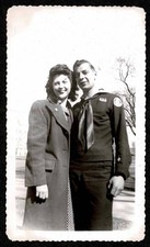 WW2 ERA HANDSOME SAILOR NAVY DRESS UNIFORM PRETTY WOMAN OLD/VINTAGE PHOTO- I829