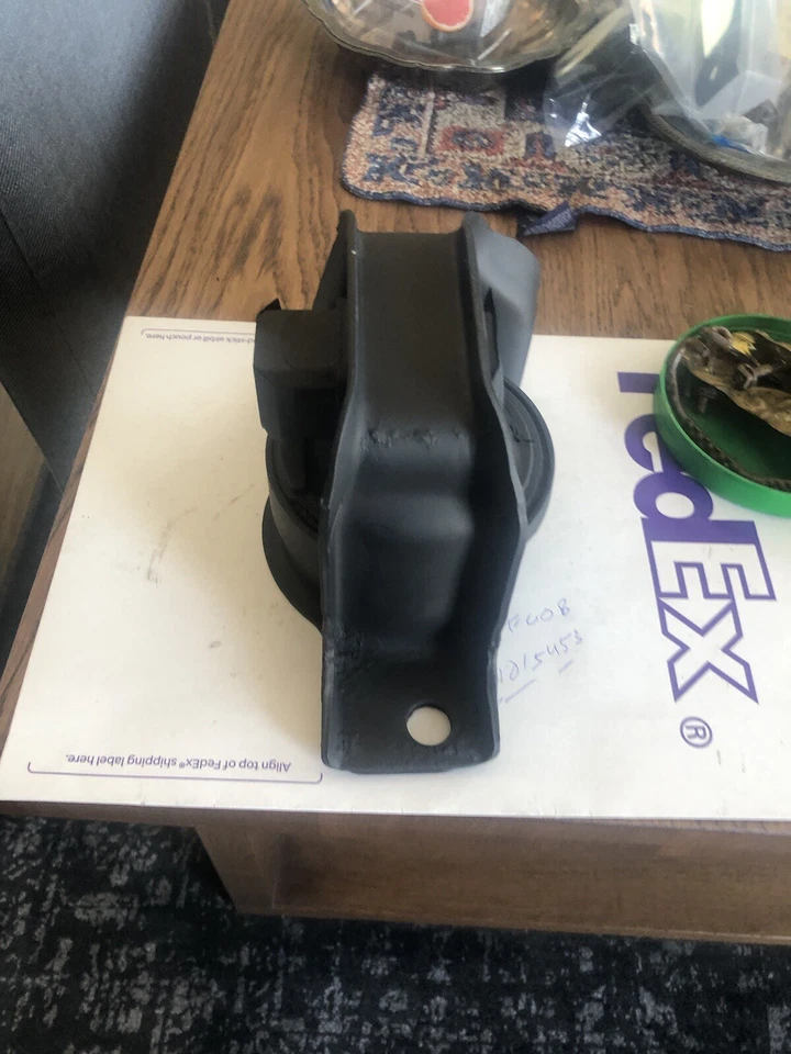 Nissan Cube 2011, aislador de montaje del motor, mano derecha, fabricante de equipos originales Foto 2 de 4