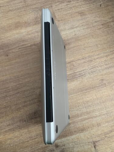 Apple MacBook Unibody Late 2008 13 Zoll Intel C2D 2.0 GHz 4GB RAM ohne HDD - Bild 5 von 9