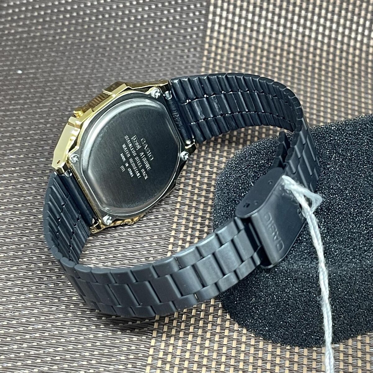 Casio A168WEGB-1B Vintage Series Black Stainless Steel Gold Casio A168WEGB-1B Vintage Series Black Stainless Steel Gold