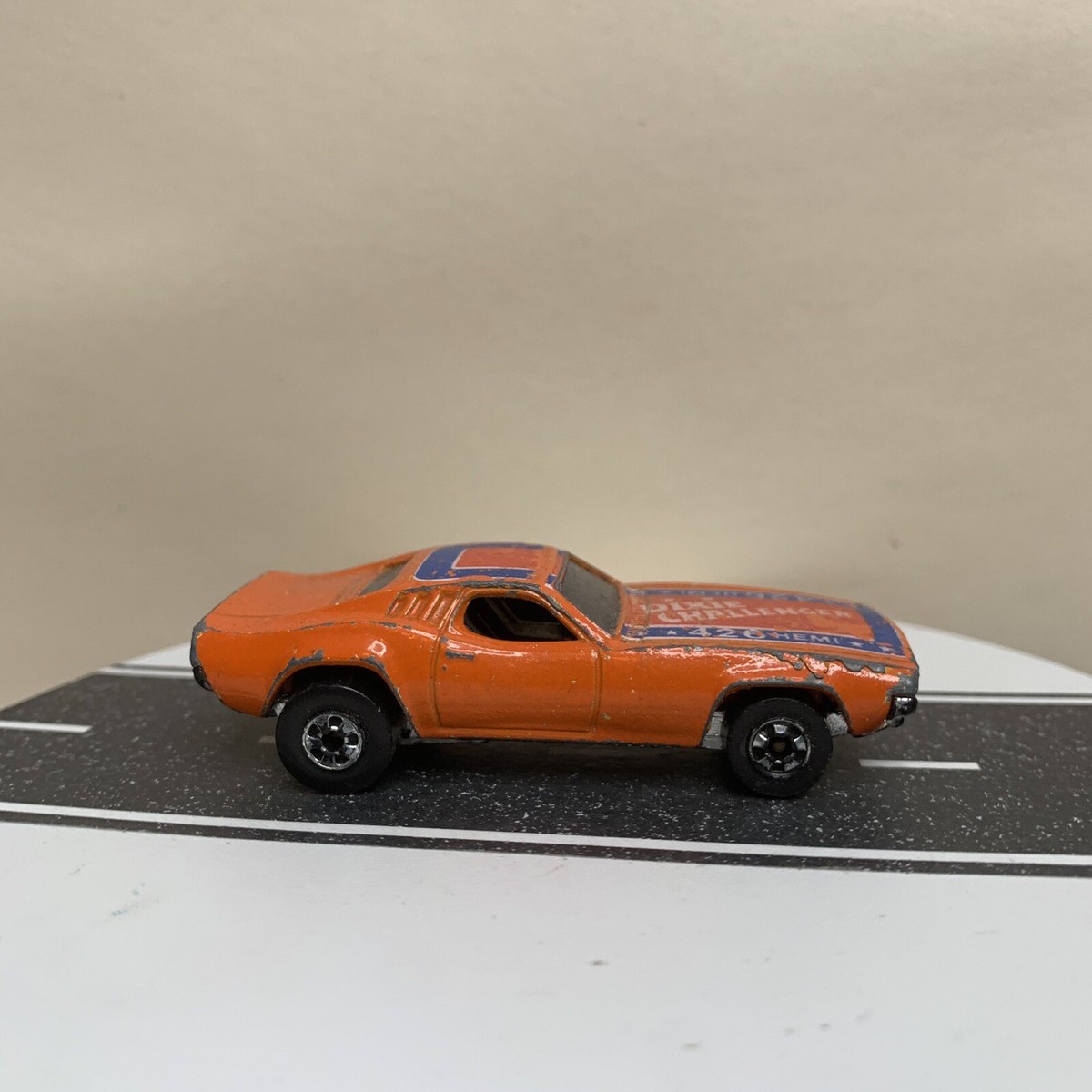 1982 Hot Wheels 1970 Dodge Dixie Challenger 426 Hemi Orange w/Red