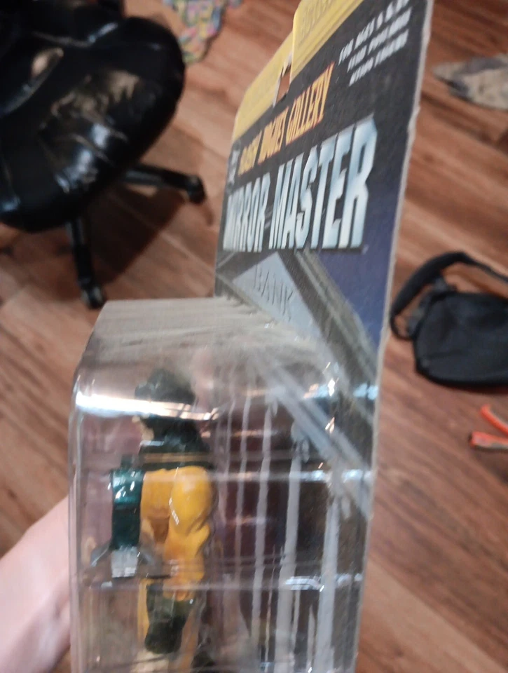 Figura de acción vintage de 6" DC Direct The Flash Rogues Gallery Mirror Master 2001 Foto 2 de 3