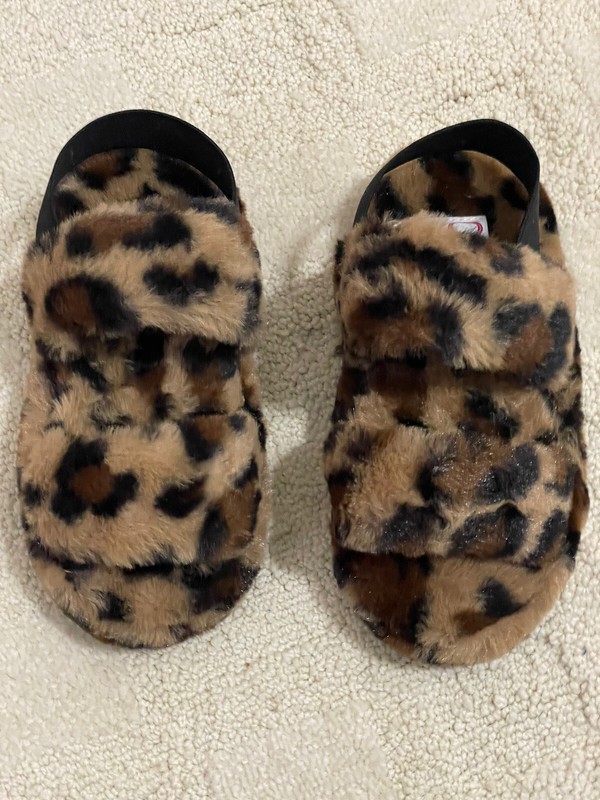 NEW Little Girls Olivia Miller Lady In Plush Faux-Fur Brown Leopard Slippers
