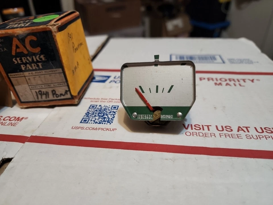 Pontiac Torpedo Streamliner 1941 personalizado nuevo en stock gasolina indicador de combustible #1516295 Foto 2 de 4