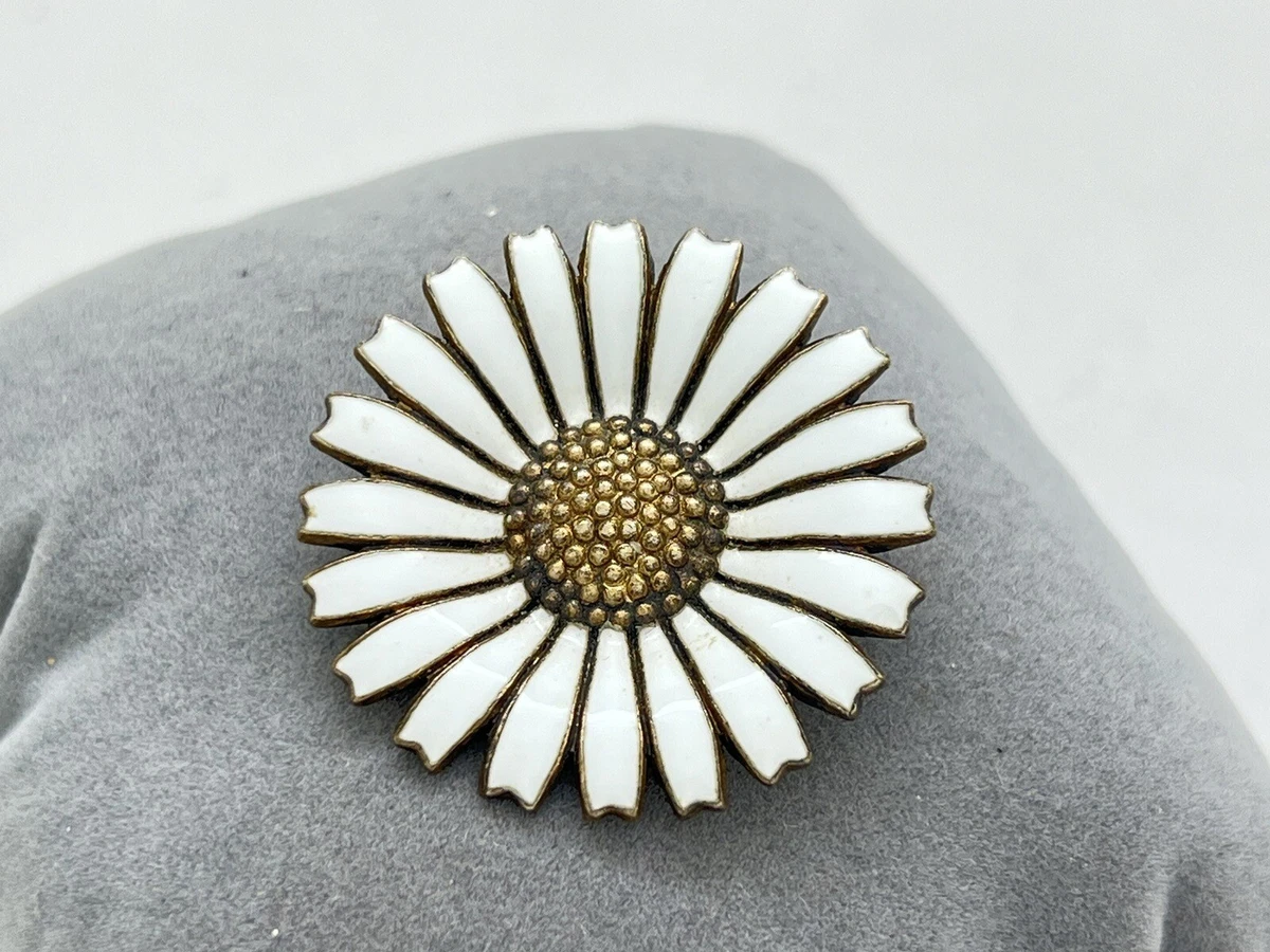 Anton hotsell michelsen daisy
