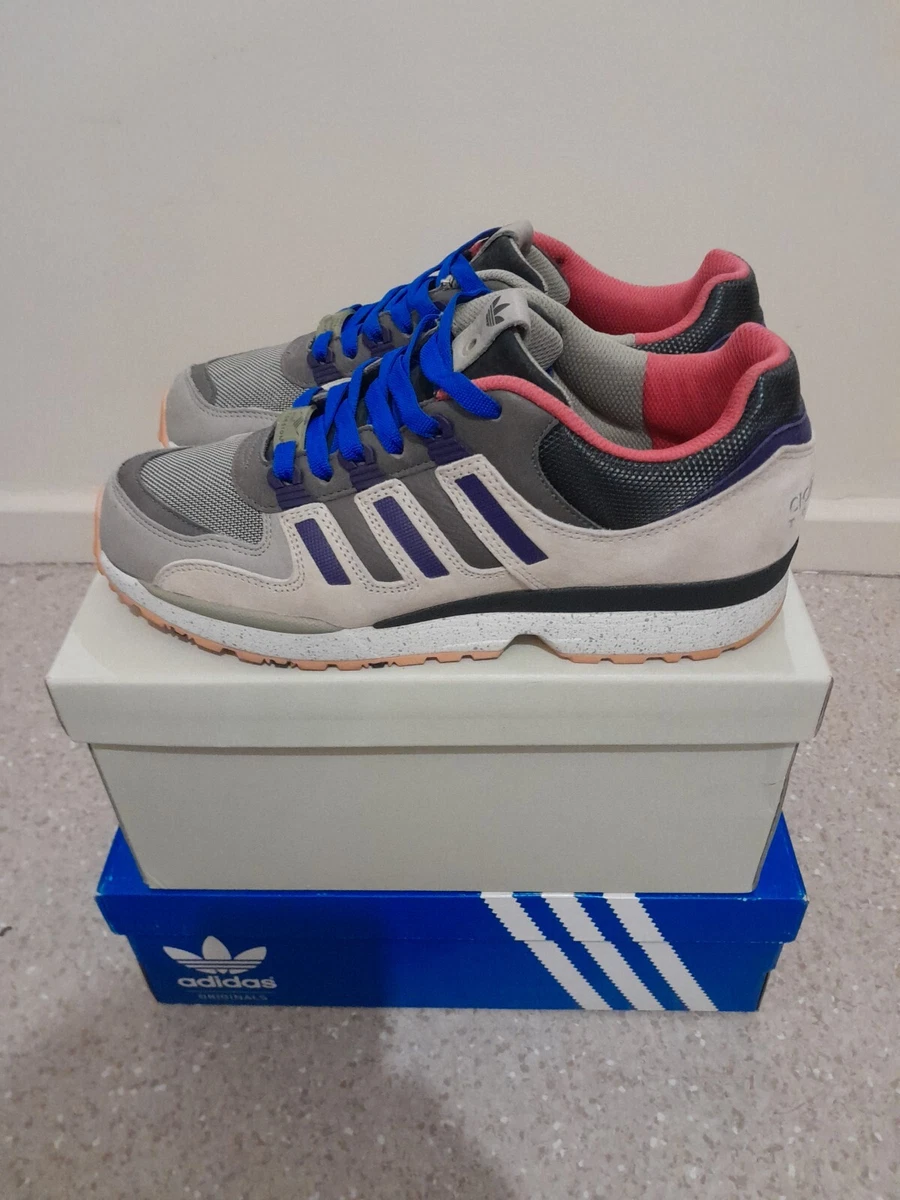 sセイズ SNEAKER FREAKER X CONSORTIUM TORSION 【すべてのアクアリウムの種類