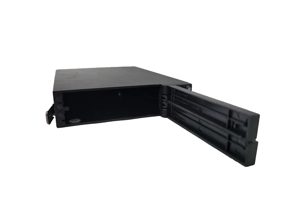 SIIG MobileRack HDD/SSD 2.5 Enclosure 2-Bay - Image 2 of 4