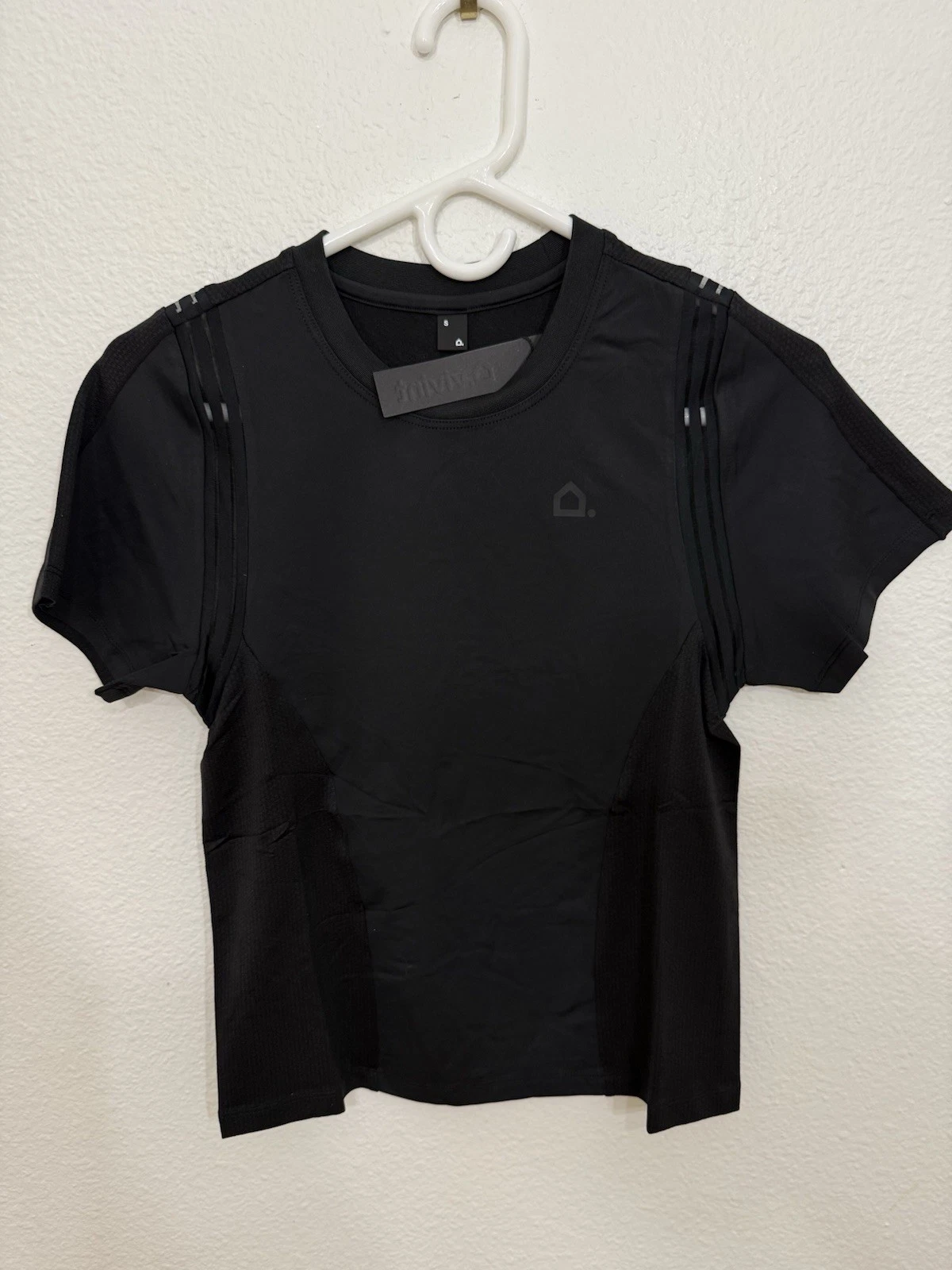 Vivint Momentum Tee, Black Running Workout Women’s Shirt NEW