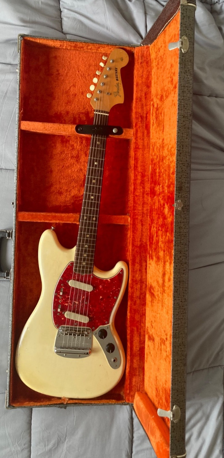 Fender Mustang 1965 Olympic White Vintage  Bianco Pre-CBS USA custodia originale