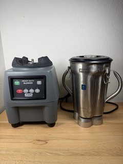 Waring Commercial CB15 Ultra Heavy Duty 3.75HP Blender 1 Gallon Stainless Steel