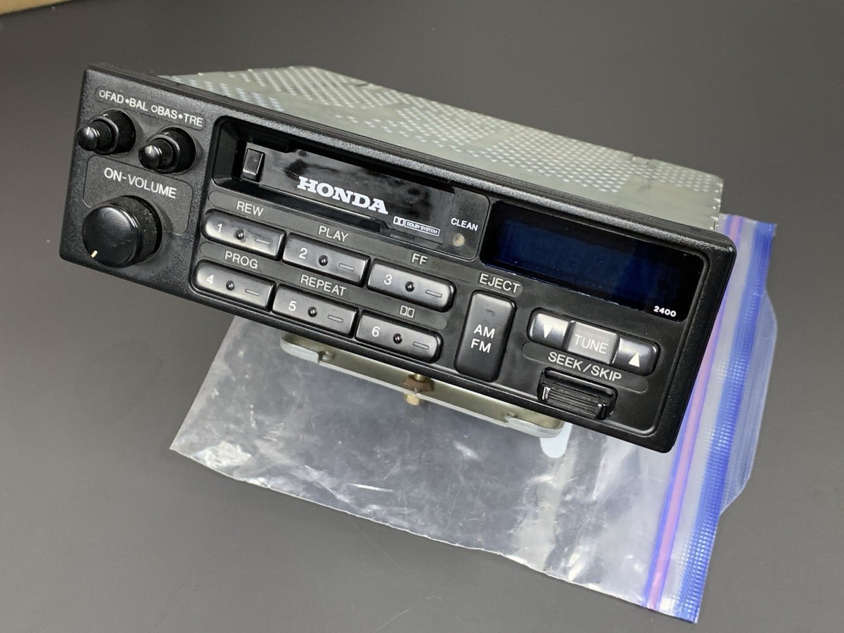 1990-1997 Honda Accord LX radio, 39100-SM4-A100-M1, cubby included
