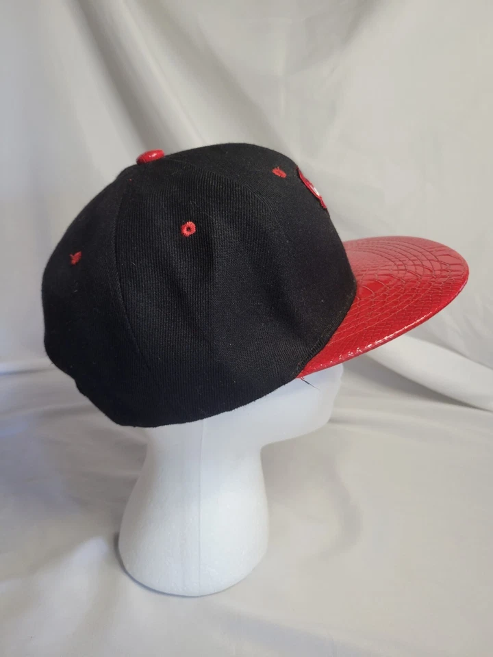Gorra Chicago Bulls 'Windy City' imitación cuero reptil textura juvenil Snapback Foto 4 de 4