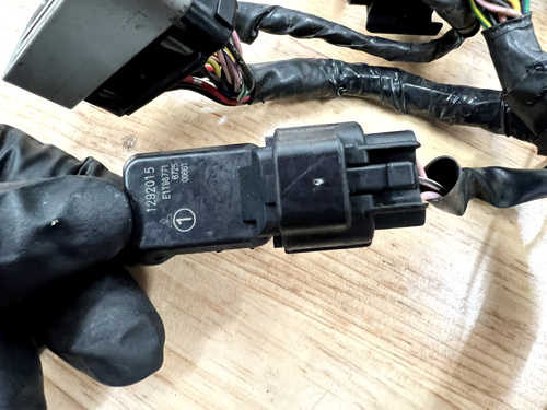 07-08 TRIUMPH DAYTONA 675 OEM MAIN ENGINE WIRING HARNESS WIRE LOOM Damaged - Picture 12 of 15