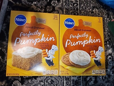 Pillsbury Moist Supreme Perfectly Pumpkin Premium Cake Mix (2