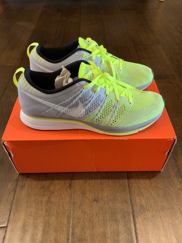 2013 Nike Flyknit Trainer Volt/White 