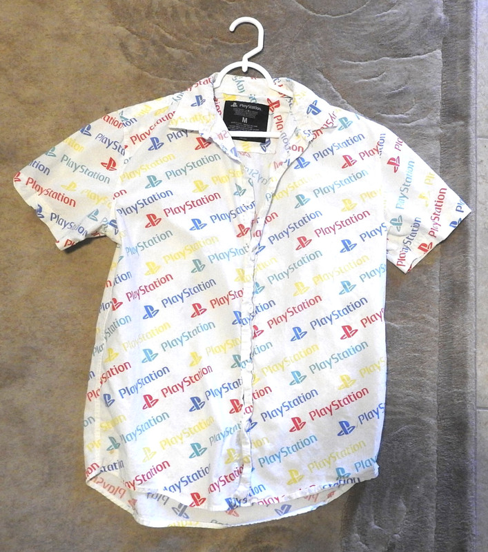 PlayStation Button Down Logo Shirt 100% Cotton Linen feel Medium CLEAN 2018