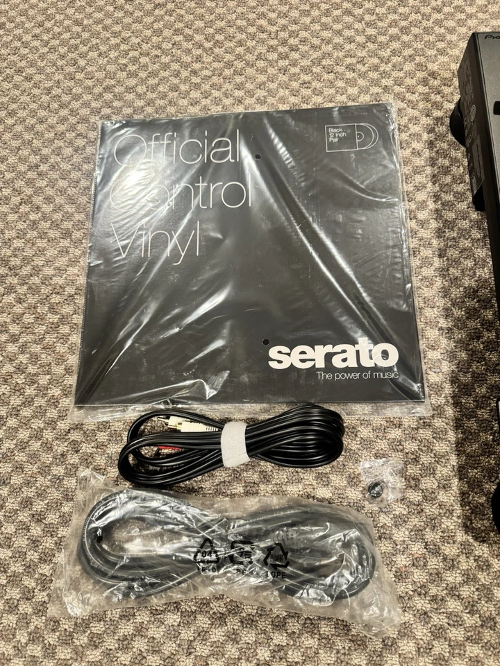 Pioneer DJ PLX-CRSS12 Hybrid Analog/Digital Direct Drive DJ Turntable - Image 3 of 4