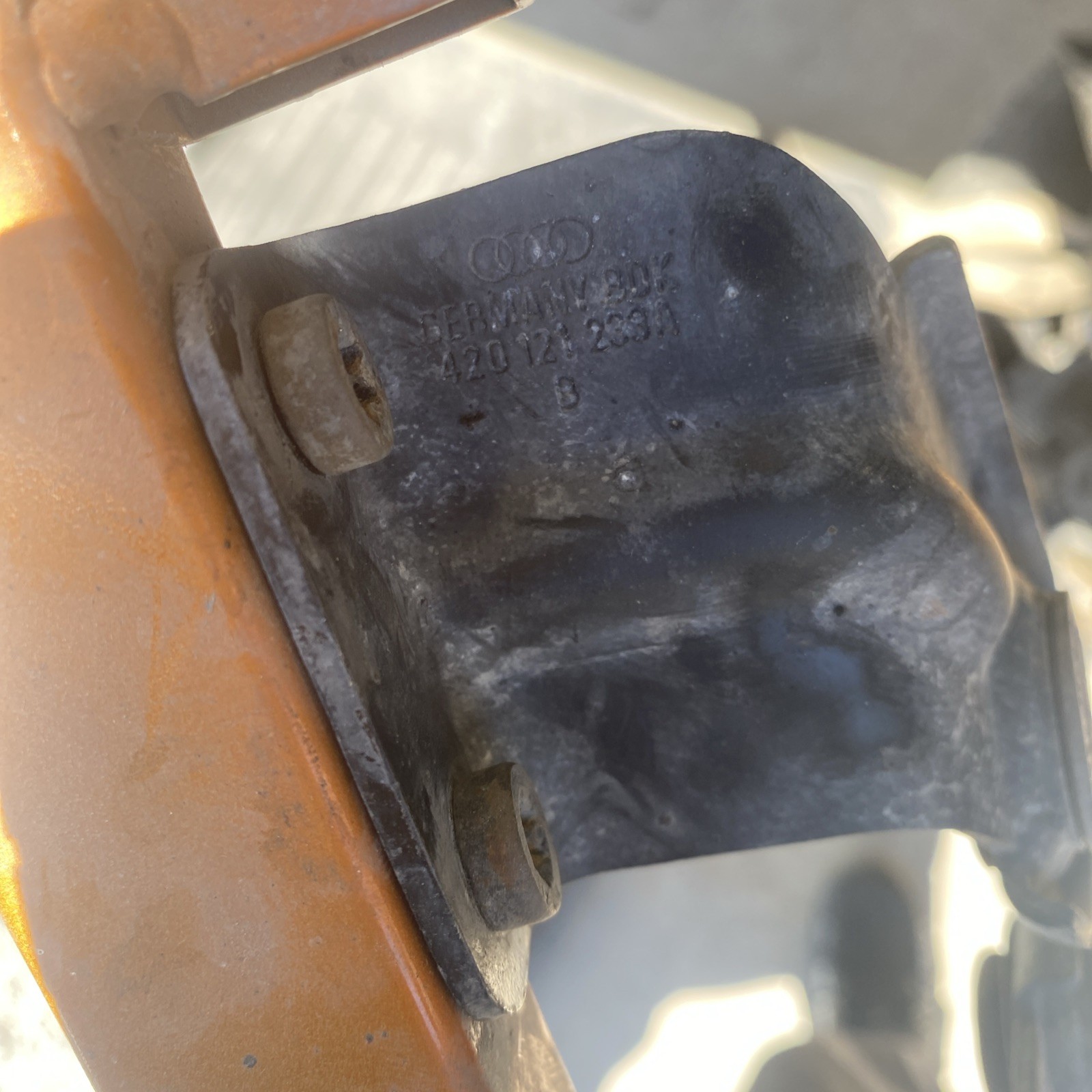 2014 2015 Audi R8 V8 Front Left Radiator Support Rail Bracket Duct Ac Oil Cooler